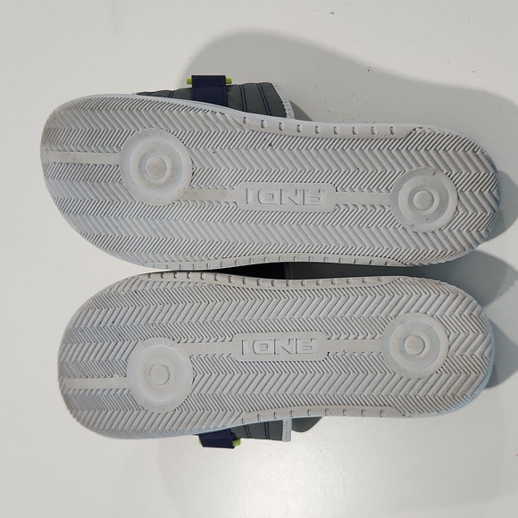 And1 slip-ons size 13 - Picture 2 of 3